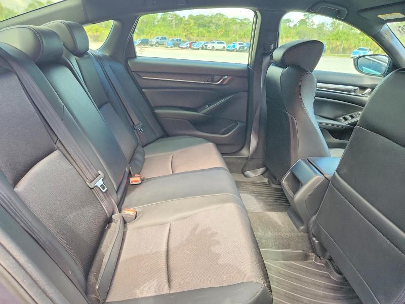 Продажа на аукционе авто 2019 Honda Accord, vin: 1HGCV1F30KA120613, номер лота: 53652366