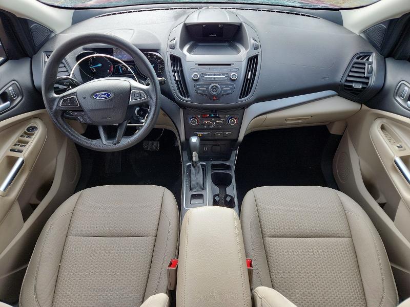 54996706 :رقم المزاد ، 1FMCU0GD1HUD53485 vin ، 2017 Ford Escape مزاد بيع