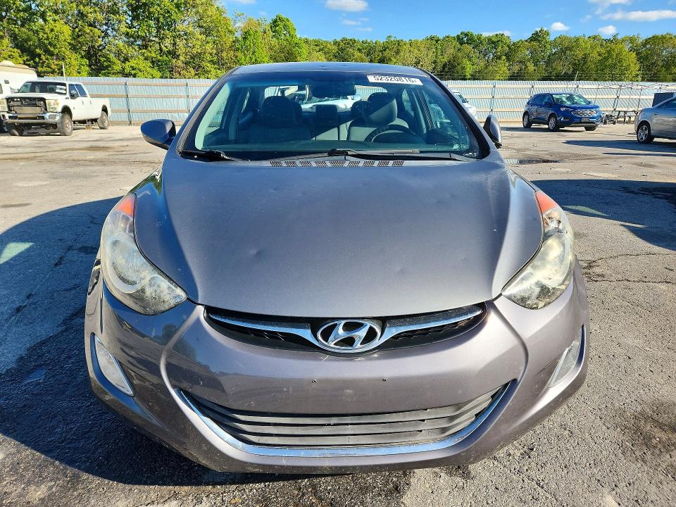 2013 Hyundai Elantra მანქანა იყიდება აუქციონზე, vin: 5NPDH4AE0DH440773, აუქციონის ნომერი: 52320816