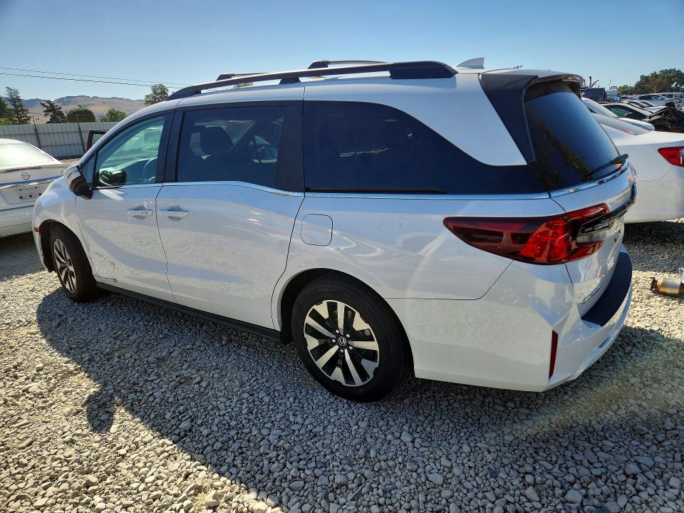 53232816 :رقم المزاد ، 5FNRL6H62TB002445 vin ، 2026 Honda Odyssey مزاد بيع