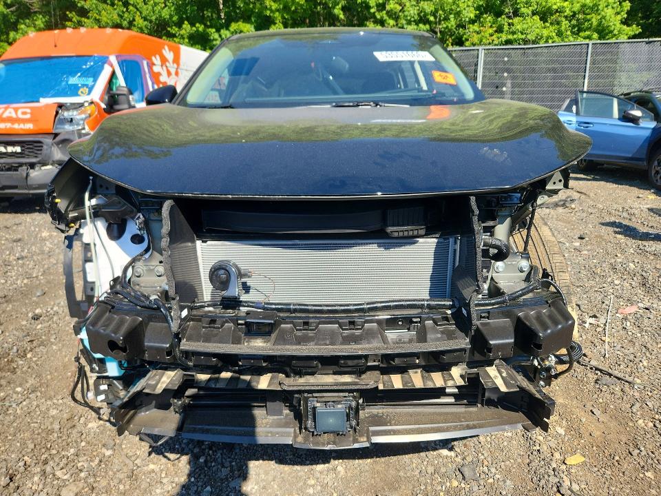 53551666 :رقم المزاد ، 5N1BT3BB9TC805736 vin ، 2026 Nissan Rogue مزاد بيع