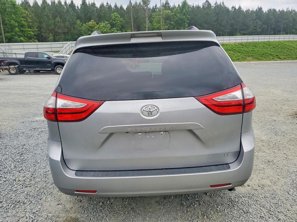 53277466 :رقم المزاد ، 5TDKZ3DC9HS831798 vin ، 2017 Toyota Sienna مزاد بيع