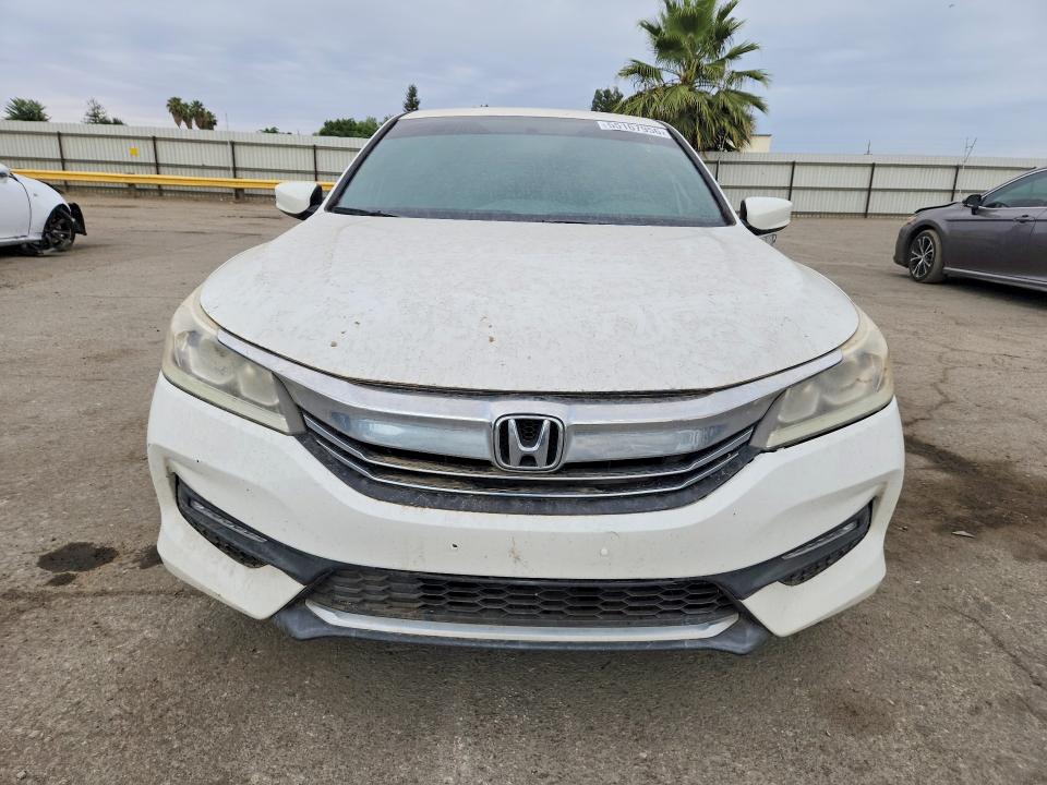Продажа на аукционе авто 2017 Honda Accord, vin: 1HGCR2F53HA002995, номер лота: 55167956