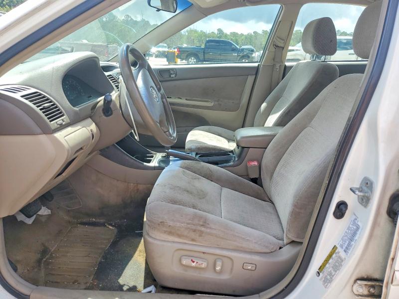 54670686 :رقم المزاد ، 4T1BE32K64U281693 vin ، 2004 Toyota Camry مزاد بيع