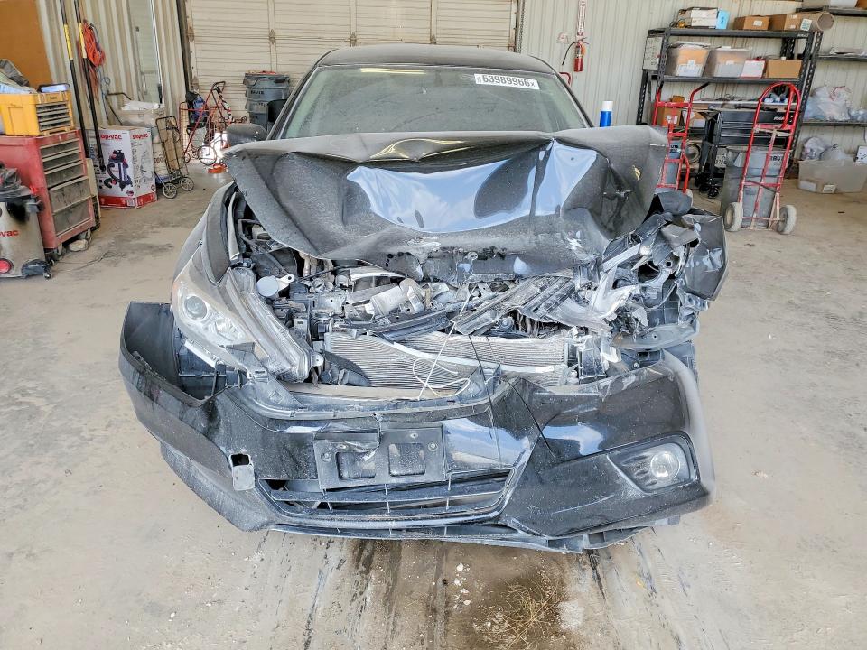 Продажа на аукционе авто 2018 Nissan Altima, vin: 1N4AL3AP2JC135639, номер лота: 53989966