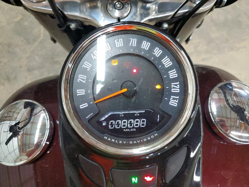 2018 Harley-davidson Flhc მანქანა იყიდება აუქციონზე, vin: 1HD1YAJ10JC033136, აუქციონის ნომერი: 53420726