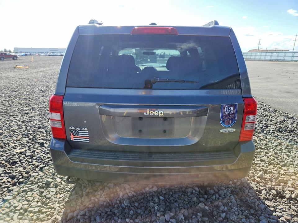 55389596 :رقم المزاد ، 1C4NJRFB8FD321639 vin ، 2015 Jeep Patriot مزاد بيع