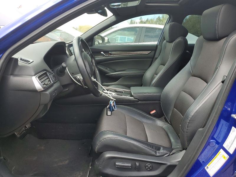Продажа на аукционе авто 2018 Honda Accord, vin: 1HGCV1F30JA811588, номер лота: 52215456