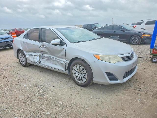 51917716 :رقم المزاد ، 4T4BF1FK9ER375232 vin ، 2014 Toyota Camry مزاد بيع