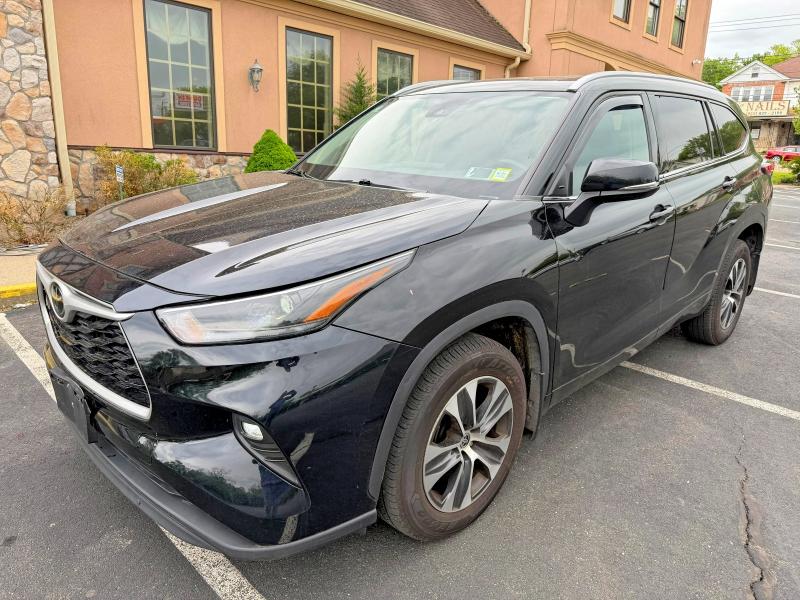 2022 Toyota Highlander მანქანა იყიდება აუქციონზე, vin: 5TDGZRBH5NS591314, აუქციონის ნომერი: 51918276