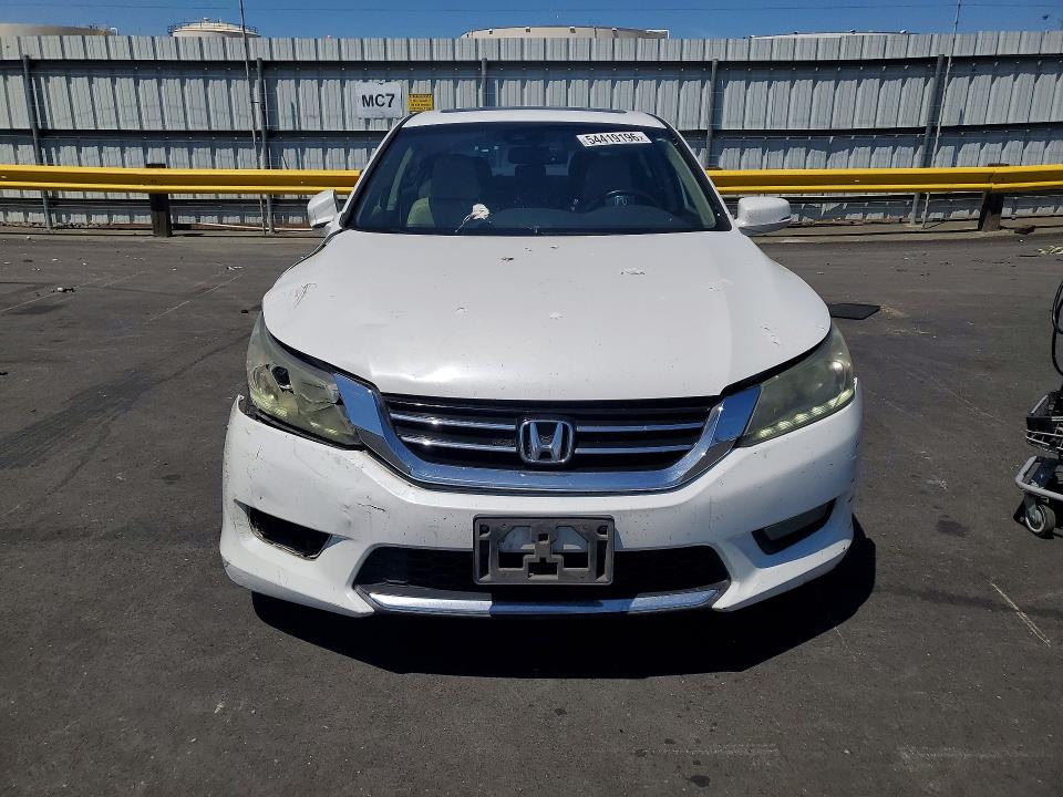 Продажа на аукционе авто 2015 Honda Accord, vin: 1HGCR3F88FA015691, номер лота: 54419196