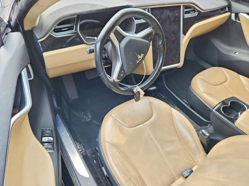 54342186 :رقم المزاد ، 5YJSA1H22FFP74892 vin ، 2015 Tesla Model S مزاد بيع