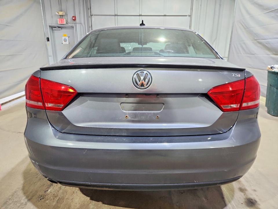 Продажа на аукционе авто 2015 Volkswagen Passat, vin: 1VWAT7A30FC119751, номер лота: 55243816