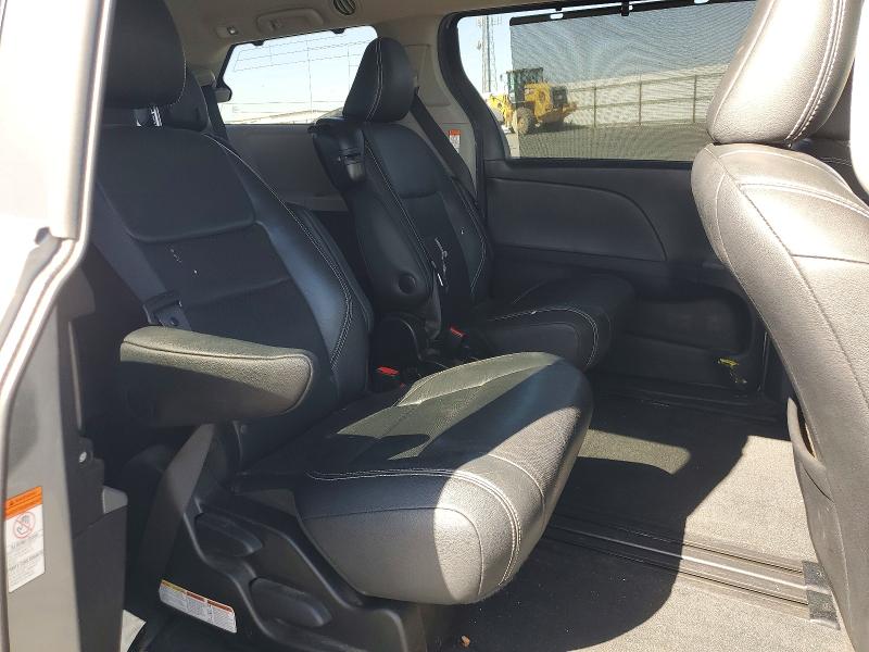 53663076 :رقم المزاد ، 5TDXZ3DC1HS853090 vin ، 2017 Toyota Sienna مزاد بيع