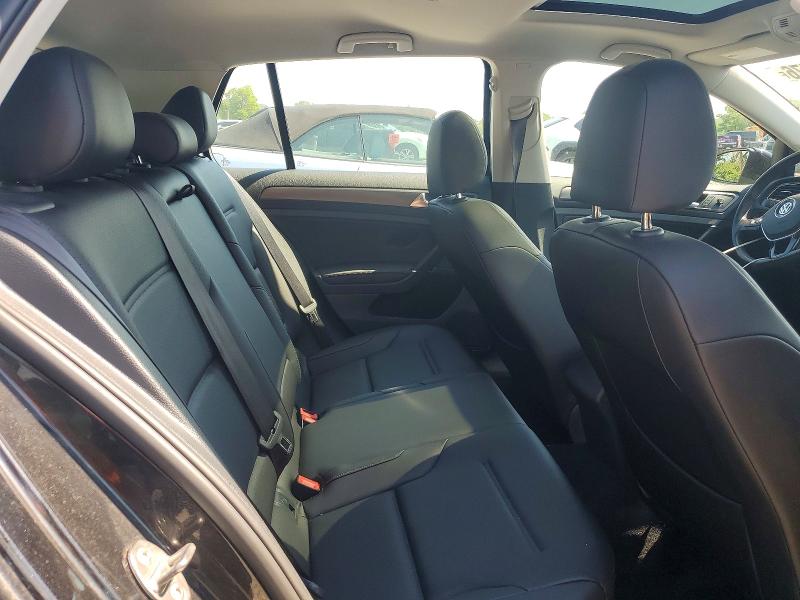 Auction sale of the 2018 Volkswagen Golf, vin: 3VWG17AU9JM274010, lot number: 53697476