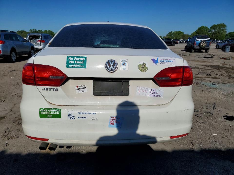 53103866 :رقم المزاد ، 3VW2K7AJXEM376774 vin ، 2014 Volkswagen Jetta مزاد بيع