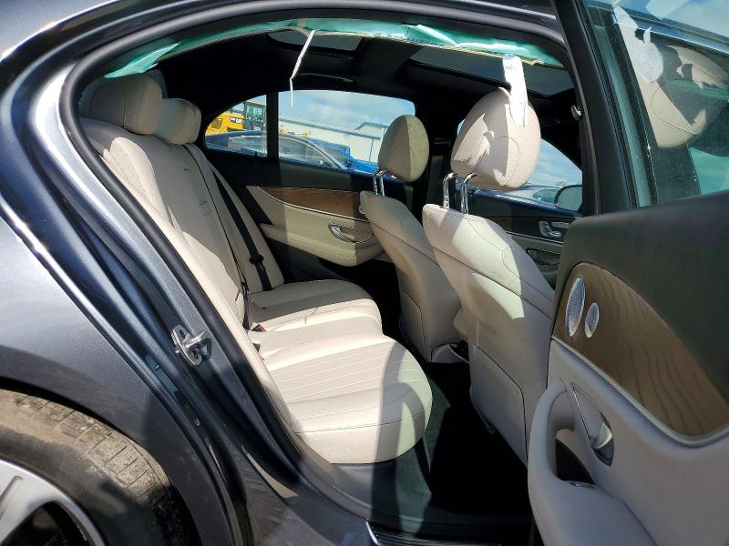 52738136 :رقم المزاد ، WDDZF8EB6LA704030 vin ، 2020 Mercedes-benz E مزاد بيع