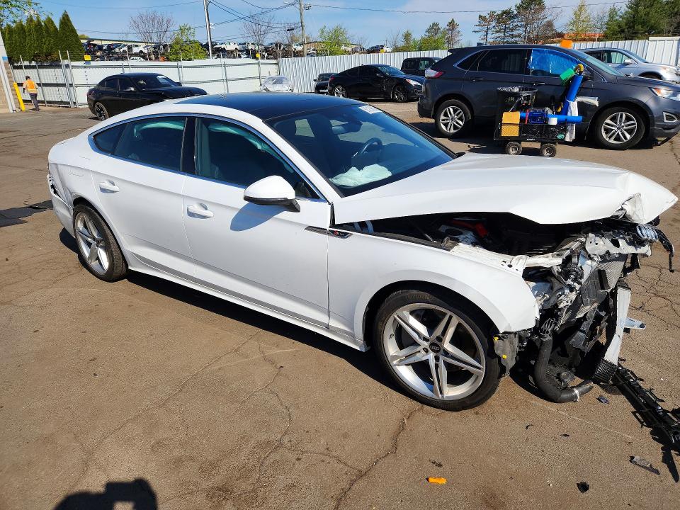 2022 Audi A5 მანქანა იყიდება აუქციონზე, vin: WAUFACF58NA018191, აუქციონის ნომერი: 52139056