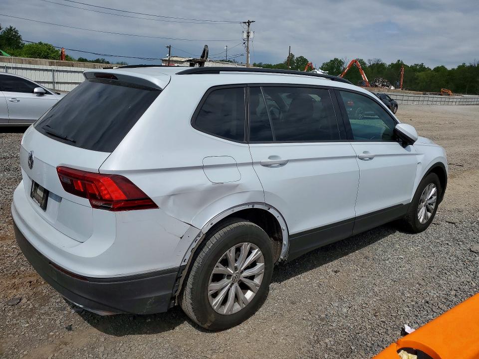 52725296 :رقم المزاد ، 3VV0B7AX8KM051648 vin ، 2019 Volkswagen Tiguan مزاد بيع