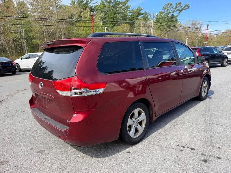 53560116 :رقم المزاد ، 5TDKK3DC1BS078788 vin ، 2011 Toyota Sienna مزاد بيع