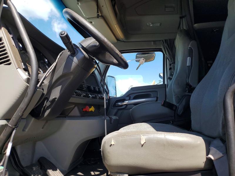 52169196 :رقم المزاد ، 1XKYDP9X5KJ241621 vin ، 2019 Kenworth Construction مزاد بيع