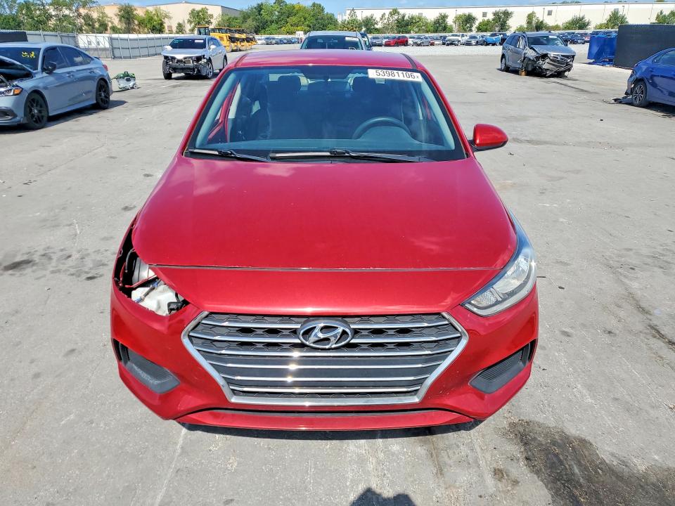2020 Hyundai Accent მანქანა იყიდება აუქციონზე, vin: 3KPC24A6XLE122295, აუქციონის ნომერი: 53981106