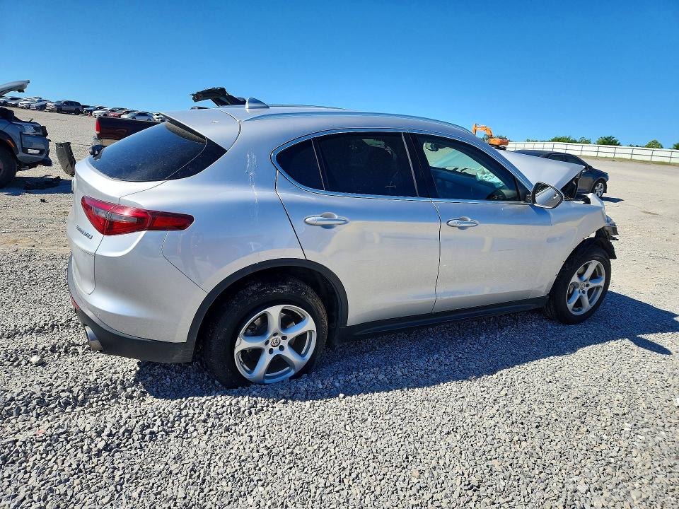 53637306 :رقم المزاد ، ZASFAKAN4J7B78197 vin ، 2018 Alfa Romeo Stelvio مزاد بيع