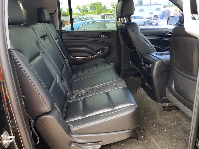 52026726 :رقم المزاد ، 1GNSCJKC0FR293326 vin ، 2015 Chevrolet Suburban مزاد بيع