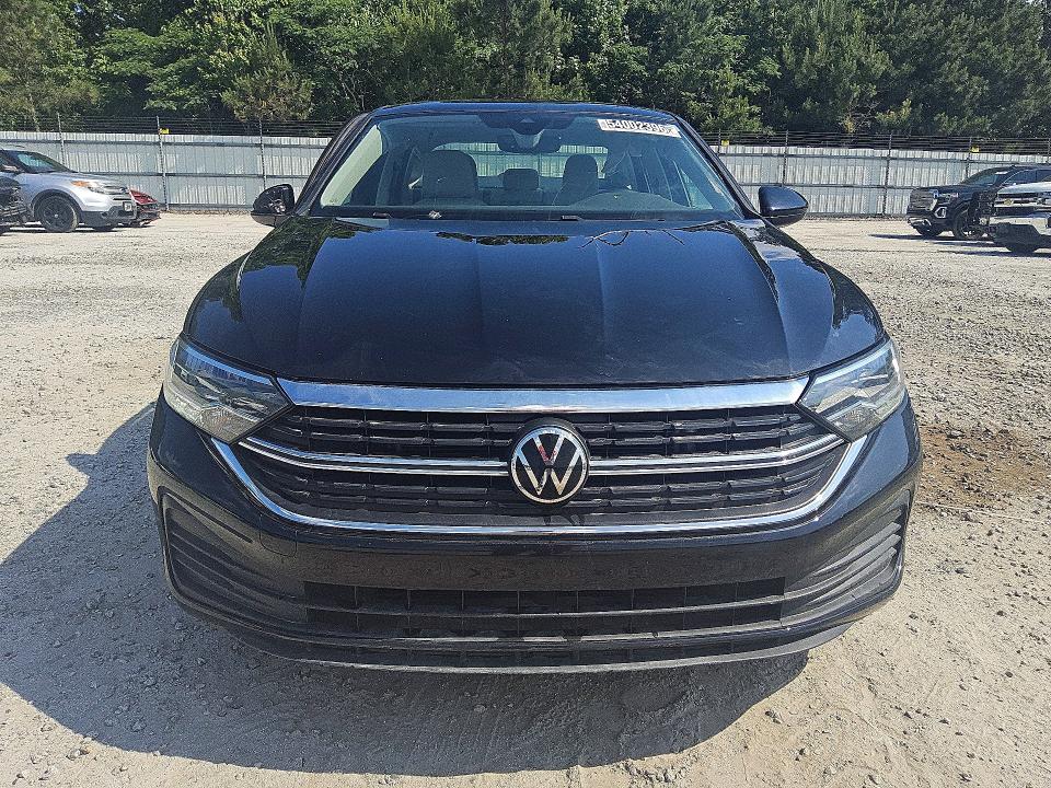 54002396 :رقم المزاد ، 3VW7M7BU4PM051081 vin ، 2023 Volkswagen Jetta مزاد بيع