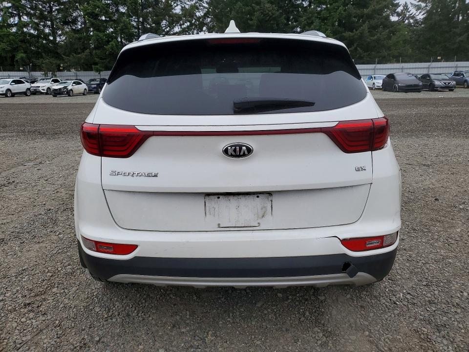 54212656 :رقم المزاد ، KNDPNCAC2J7425223 vin ، 2018 Kia Sportage مزاد بيع