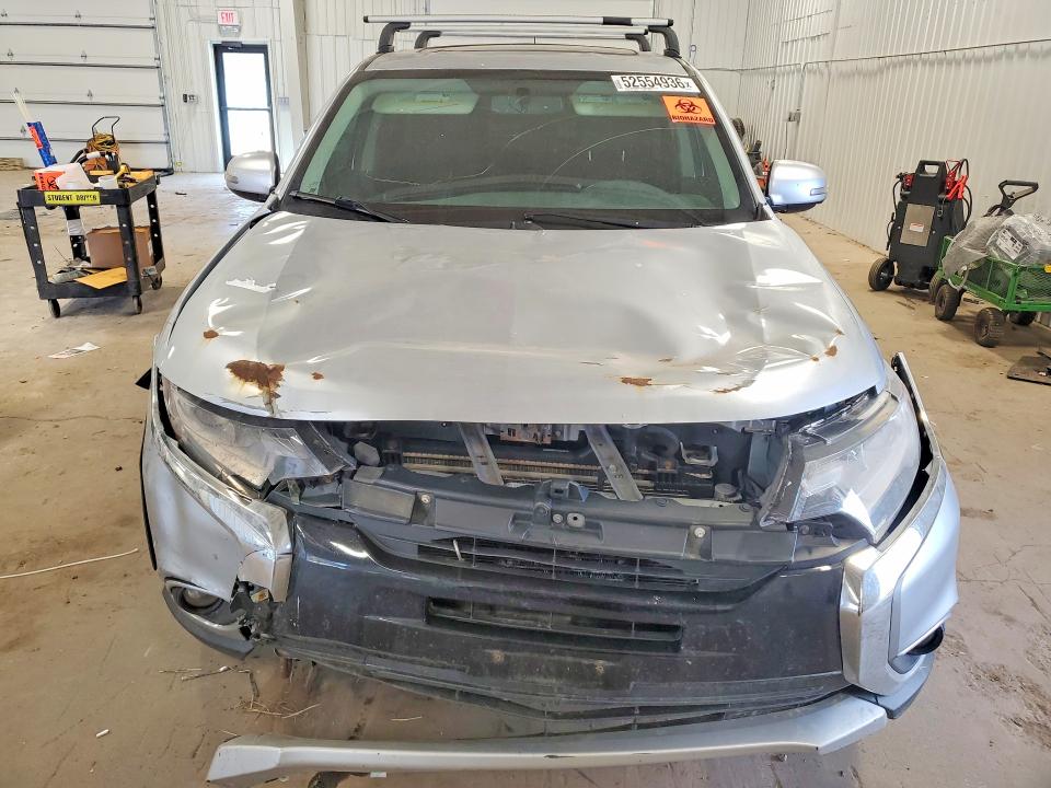 2016 Mitsubishi Outlander მანქანა იყიდება აუქციონზე, vin: JA4AZ3A35GZ002041, აუქციონის ნომერი: 52554936