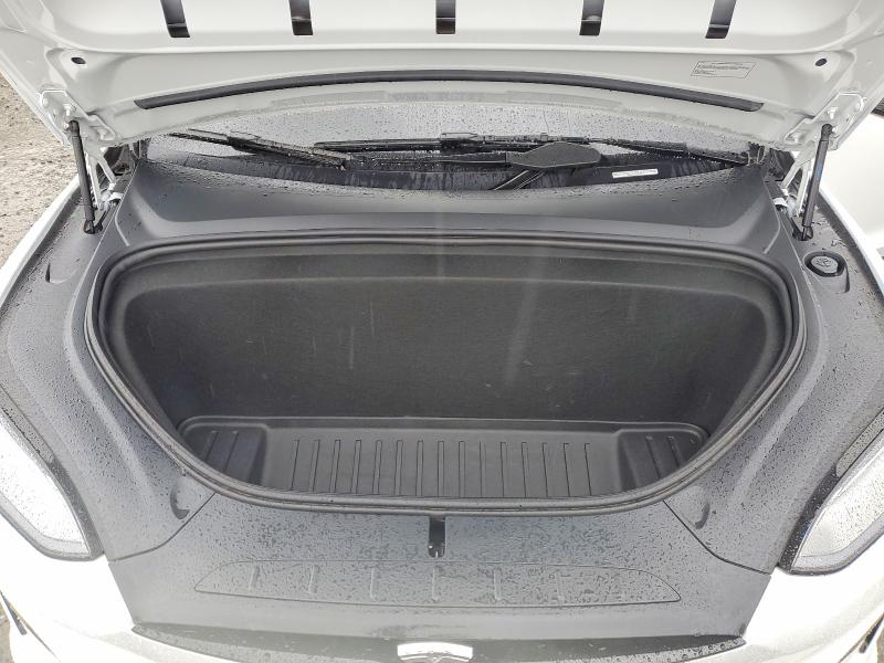 53088586 :رقم المزاد ، 7SAXCBE57PF365585 vin ، 2023 Tesla Model X مزاد بيع