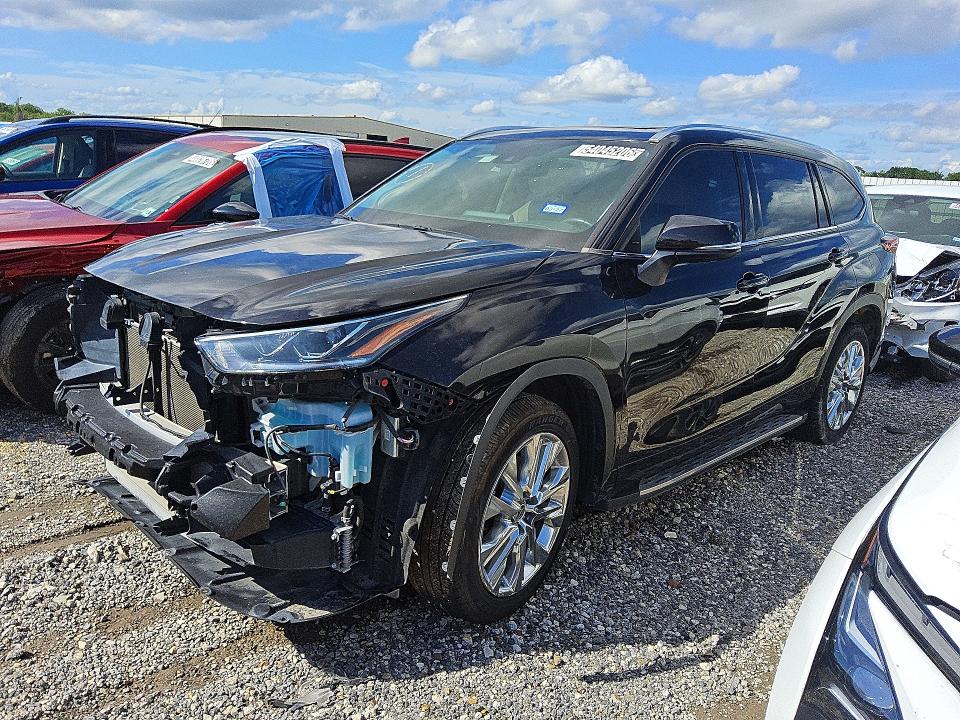Продажа на аукционе авто 2022 Toyota Highlander, vin: 5TDYZRAH5NS121953, номер лота: 54045206