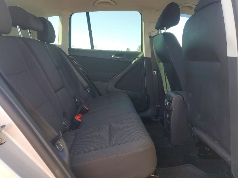 52510966 :رقم المزاد ، WVGBV7AX5HK052430 vin ، 2017 Volkswagen Tiguan مزاد بيع