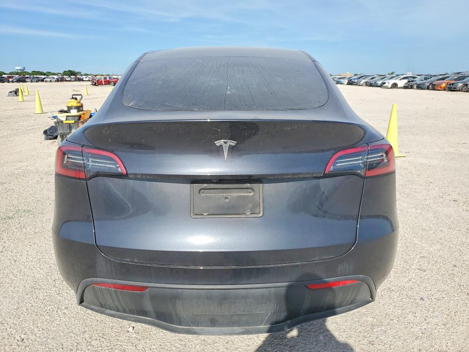 Продаж на аукціоні авто 2024 Tesla Model Y, vin: 7SAYGDED3RF113850, номер лоту: 52869536