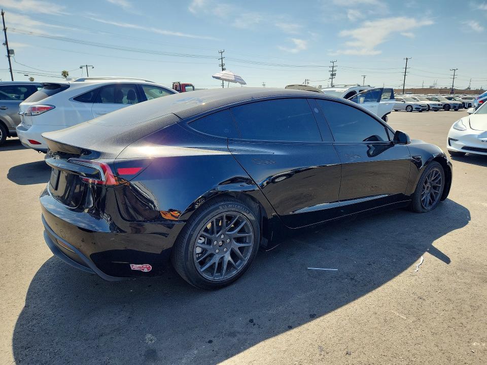 52965216 :رقم المزاد ، 5YJ3E1EA1RF825050 vin ، 2024 Tesla Model 3 مزاد بيع