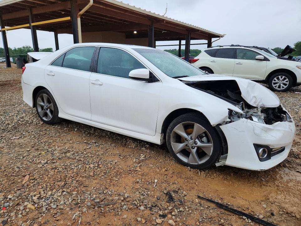 Продаж на аукціоні авто 2014 Toyota Camry, vin: 4T1BF1FK4EU726624, номер лоту: 52674946