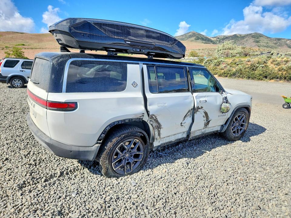 Продаж на аукціоні авто 2024 Rivian R1s, vin: 7PDSGBBA7RN032412, номер лоту: 54815086