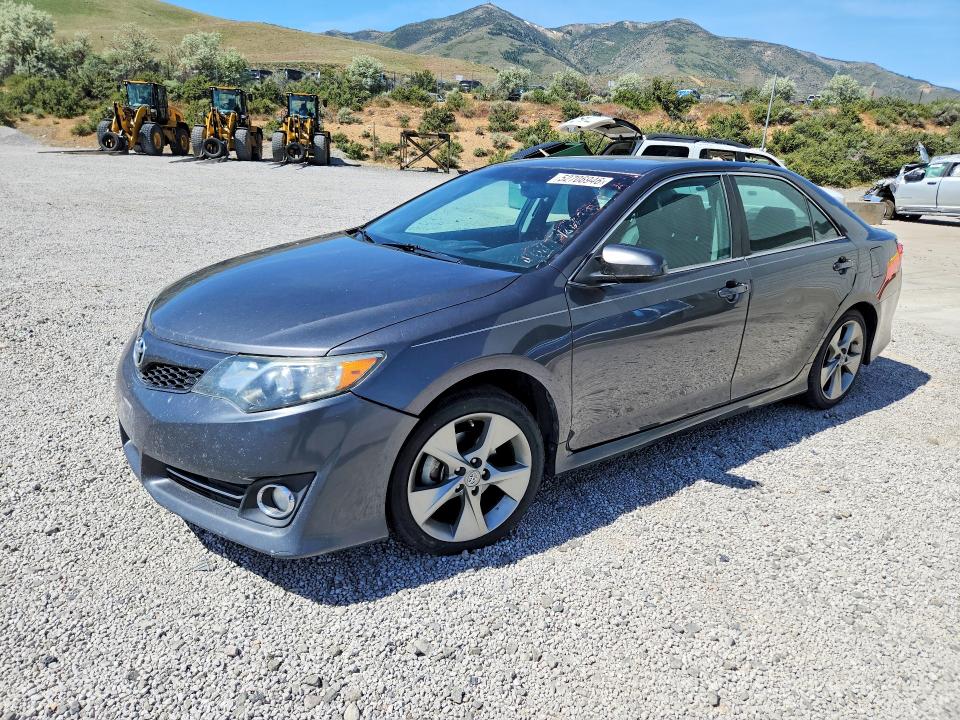 52706946 :رقم المزاد ، 4T1BK1FK2CU019644 vin ، 2012 Toyota Camry مزاد بيع