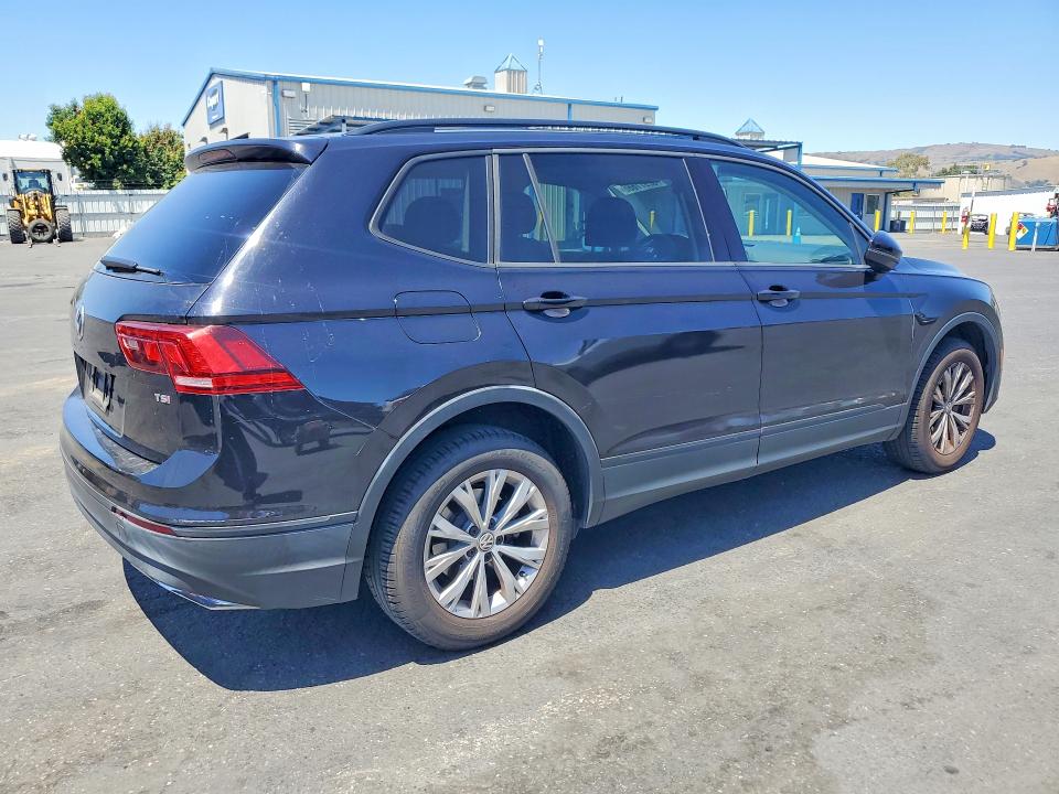 Aukcja sprzedaży 2018 Volkswagen Tiguan, vin: 3VV1B7AX8JM074561, numer aukcji: 52971686
