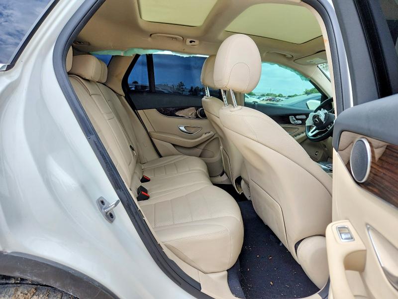 52813966 :رقم المزاد ، W1N0G8DB5NV399805 vin ، 2022 Mercedes-benz Glc مزاد بيع