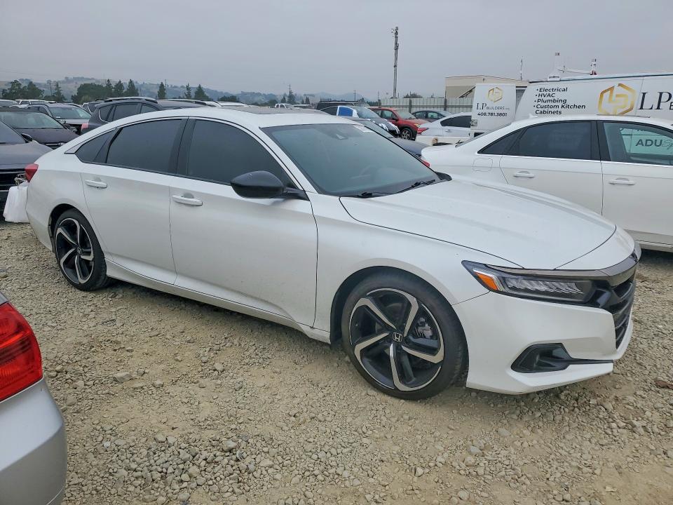 52875996 :رقم المزاد ، 1HGCV2F33MA003004 vin ، 2021 Honda Accord مزاد بيع