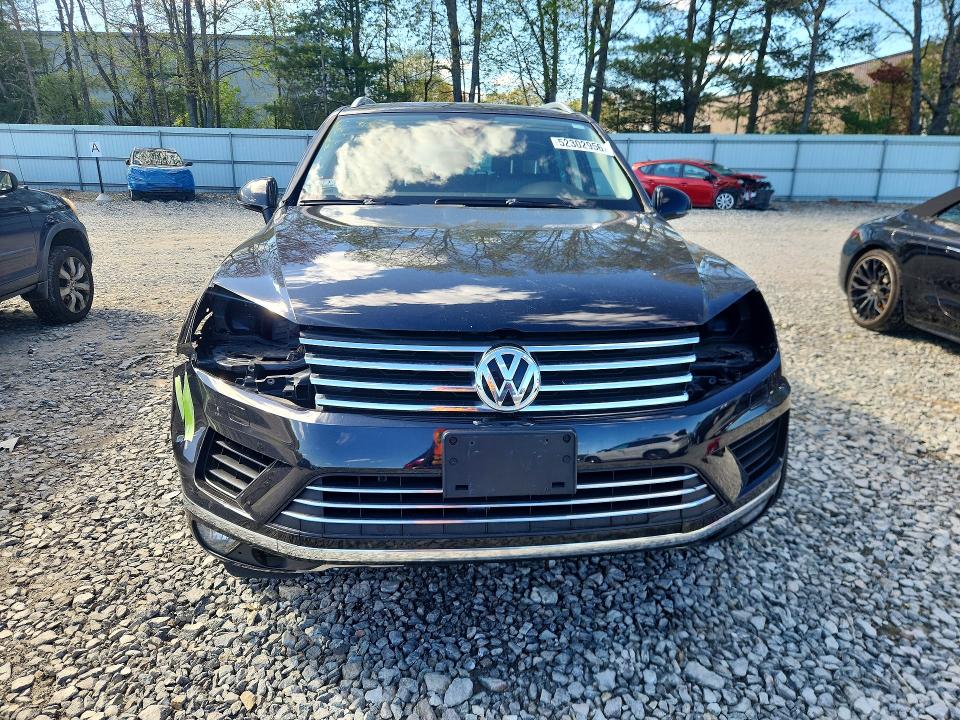 2016 Volkswagen Touareg მანქანა იყიდება აუქციონზე, vin: WVGEF9BP6GD008671, აუქციონის ნომერი: 52302956
