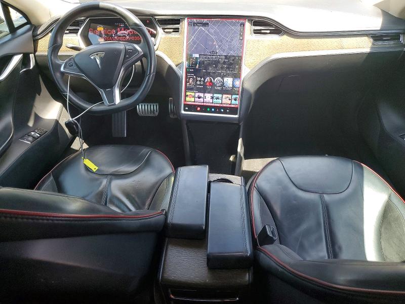 2013 Tesla Model S მანქანა იყიდება აუქციონზე, vin: 5YJSA1DP6DFP03502, აუქციონის ნომერი: 52185736