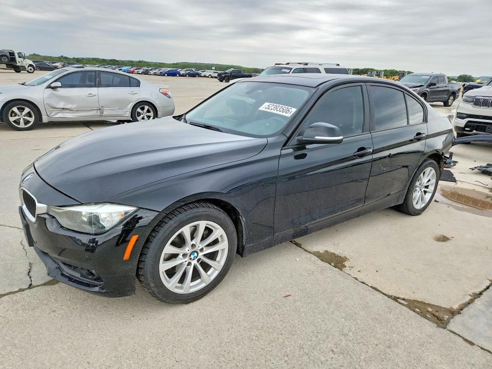 52393506 :رقم المزاد ، WBA8E5G58GNU21770 vin ، 2016 Bmw 320 مزاد بيع