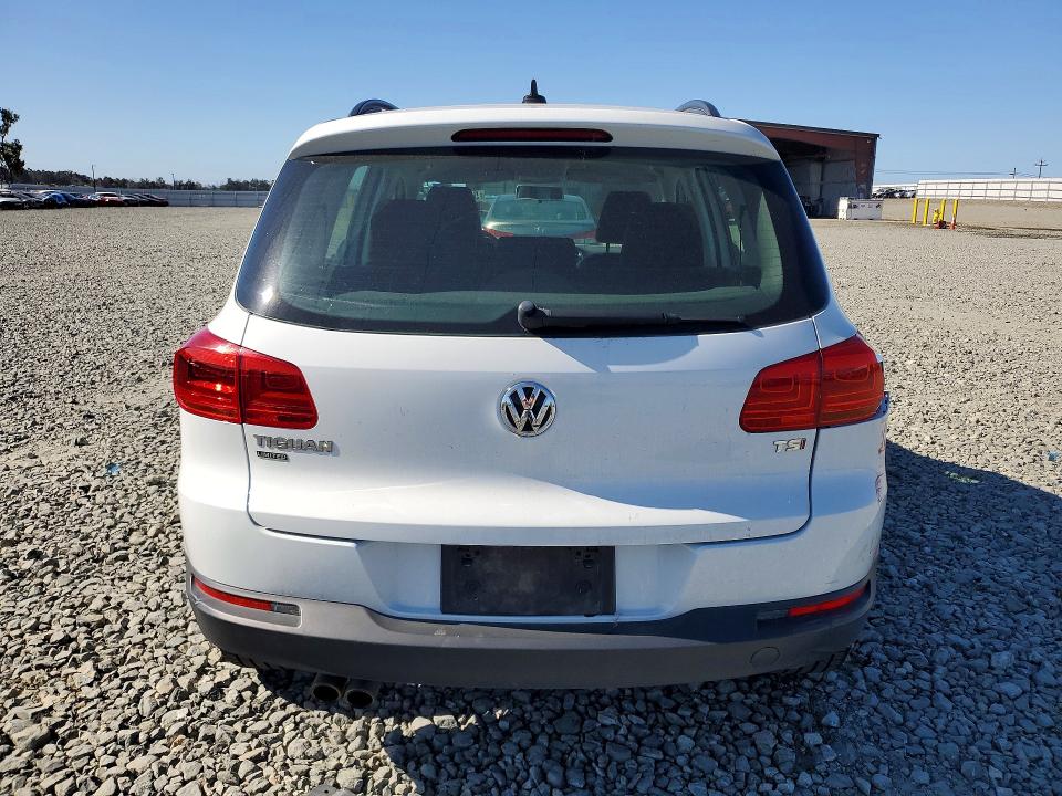 53656856 :رقم المزاد ، WVGAV7AX3HK042796 vin ، 2017 Volkswagen Tiguan مزاد بيع
