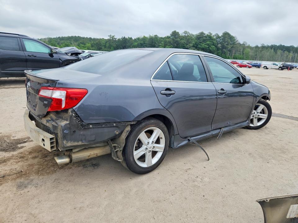 51813256 :رقم المزاد ، 4T1BF1FK4CU065464 vin ، 2012 Toyota Camry مزاد بيع