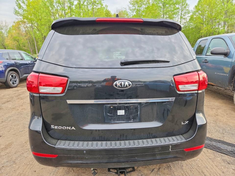 52567396 :رقم المزاد ، KNDMB5C19F6021545 vin ، 2015 Kia Sedona مزاد بيع