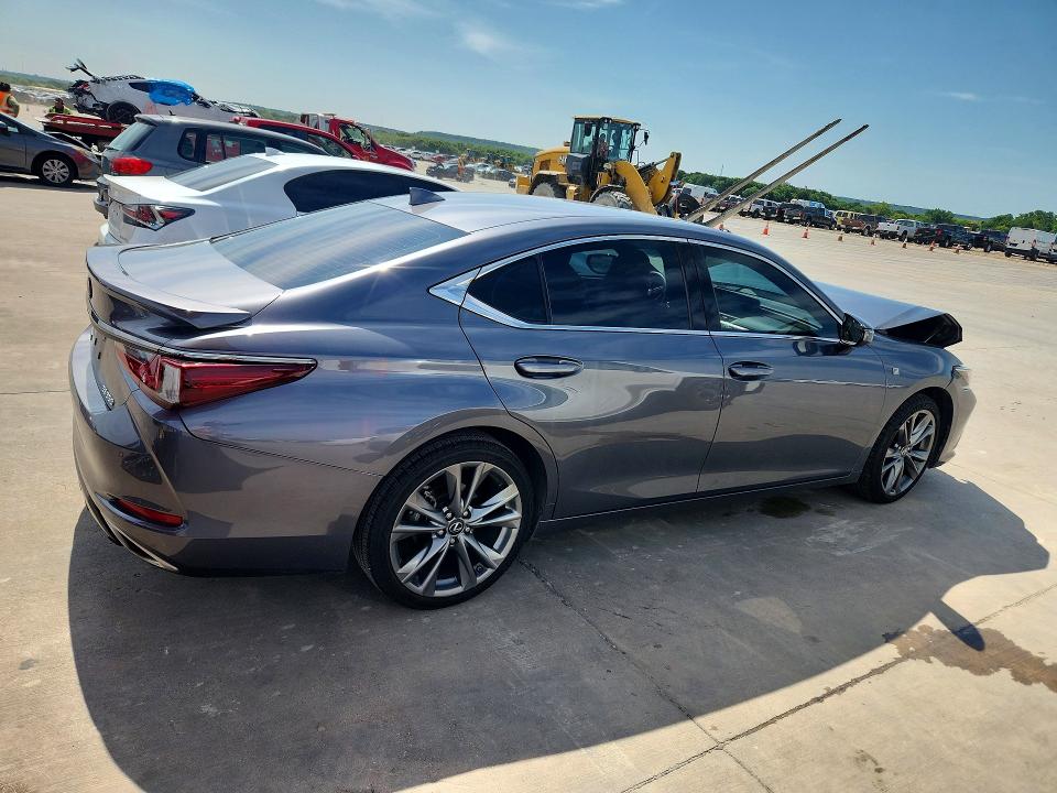 55278576 :رقم المزاد ، 58ABZ1B17KU011393 vin ، 2019 Lexus Es مزاد بيع