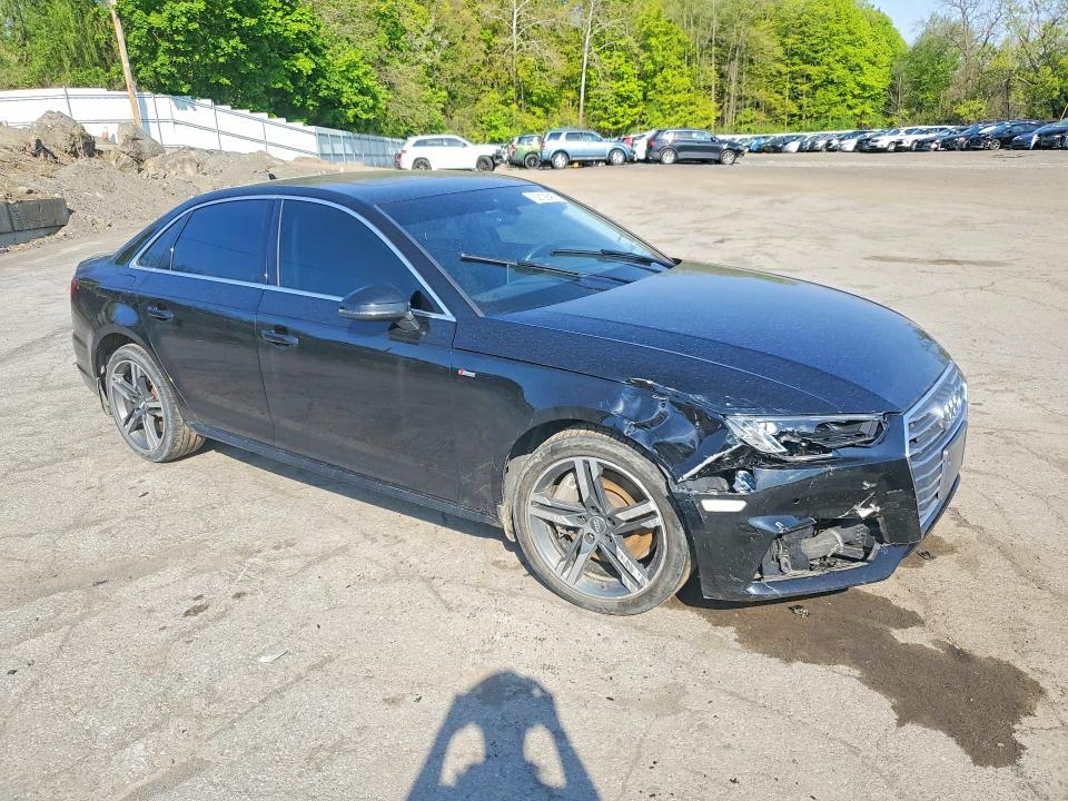 Продаж на аукціоні авто 2018 Audi A4, vin: WAUENAF41JN000405, номер лоту: 52129456